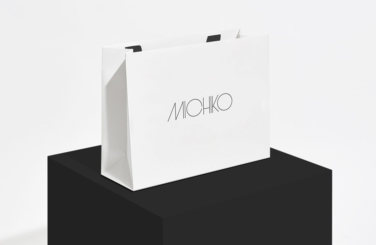 Michiko限量版時尚品牌品牌設計欣賞，時尚服裝品牌設計，服裝品牌設計，服裝品牌策劃，服裝品牌全案策劃，服裝品牌形象設計，深圳品牌設計，深圳品牌策劃，深圳品牌全案策劃，深圳品牌形象設計，深圳包裝設計，左右格局
